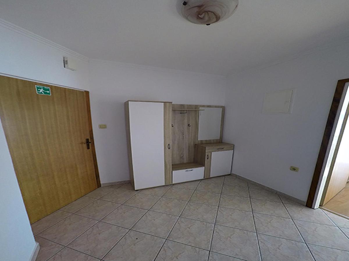 Apartments Piculjan Lopar Bagian luar foto