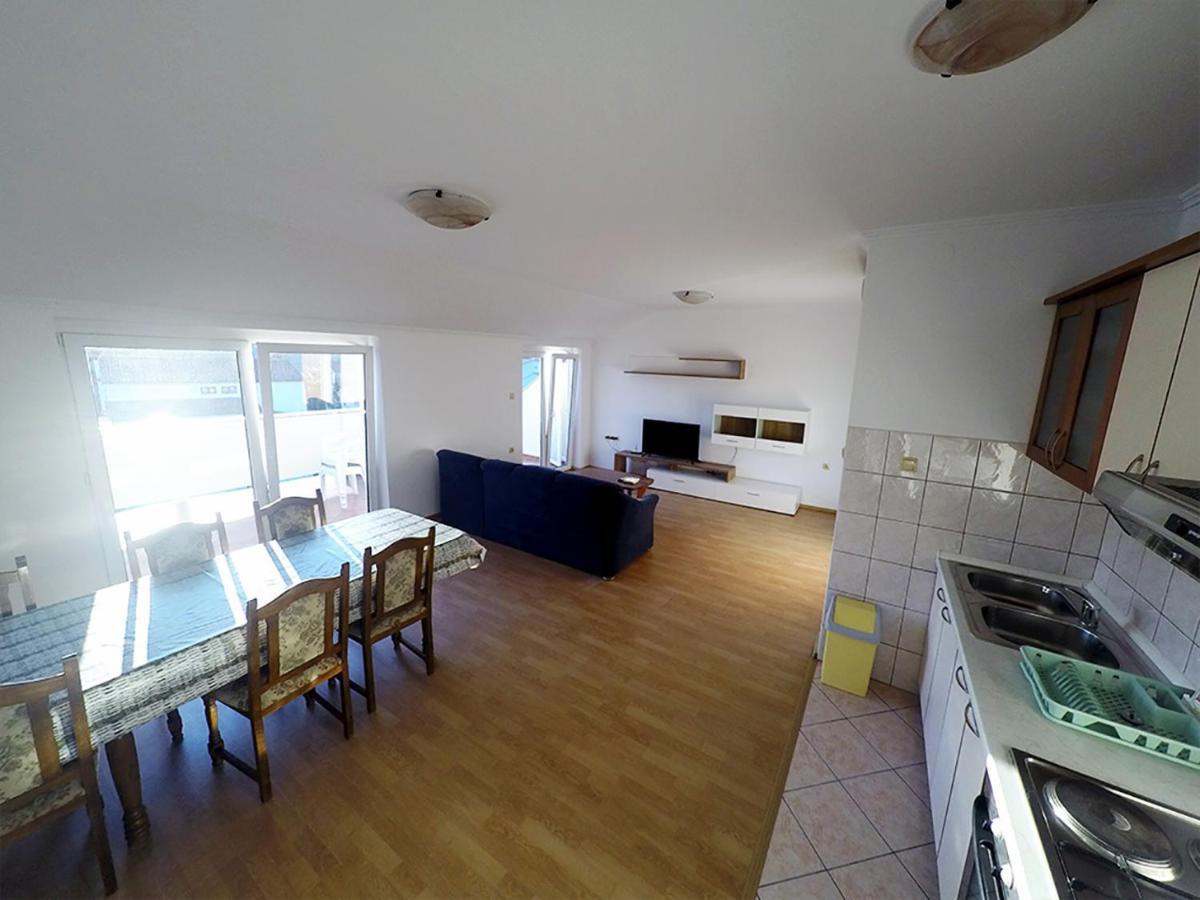 Apartments Piculjan Lopar Bagian luar foto
