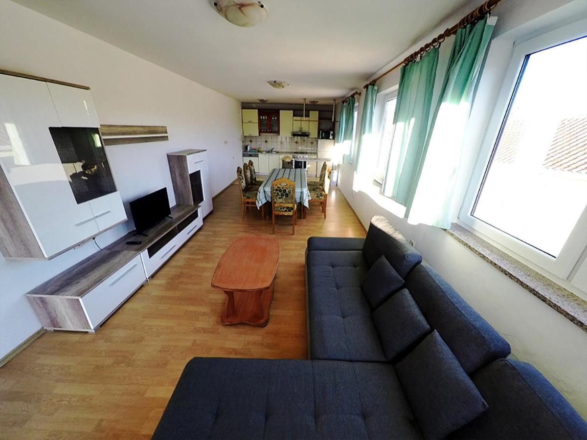 Apartments Piculjan Lopar Bagian luar foto