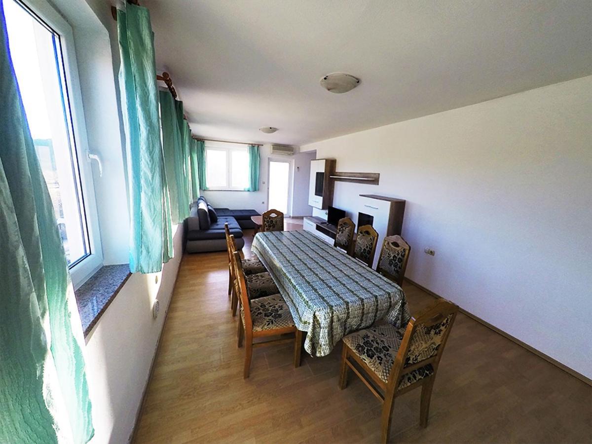Apartments Piculjan Lopar Bagian luar foto