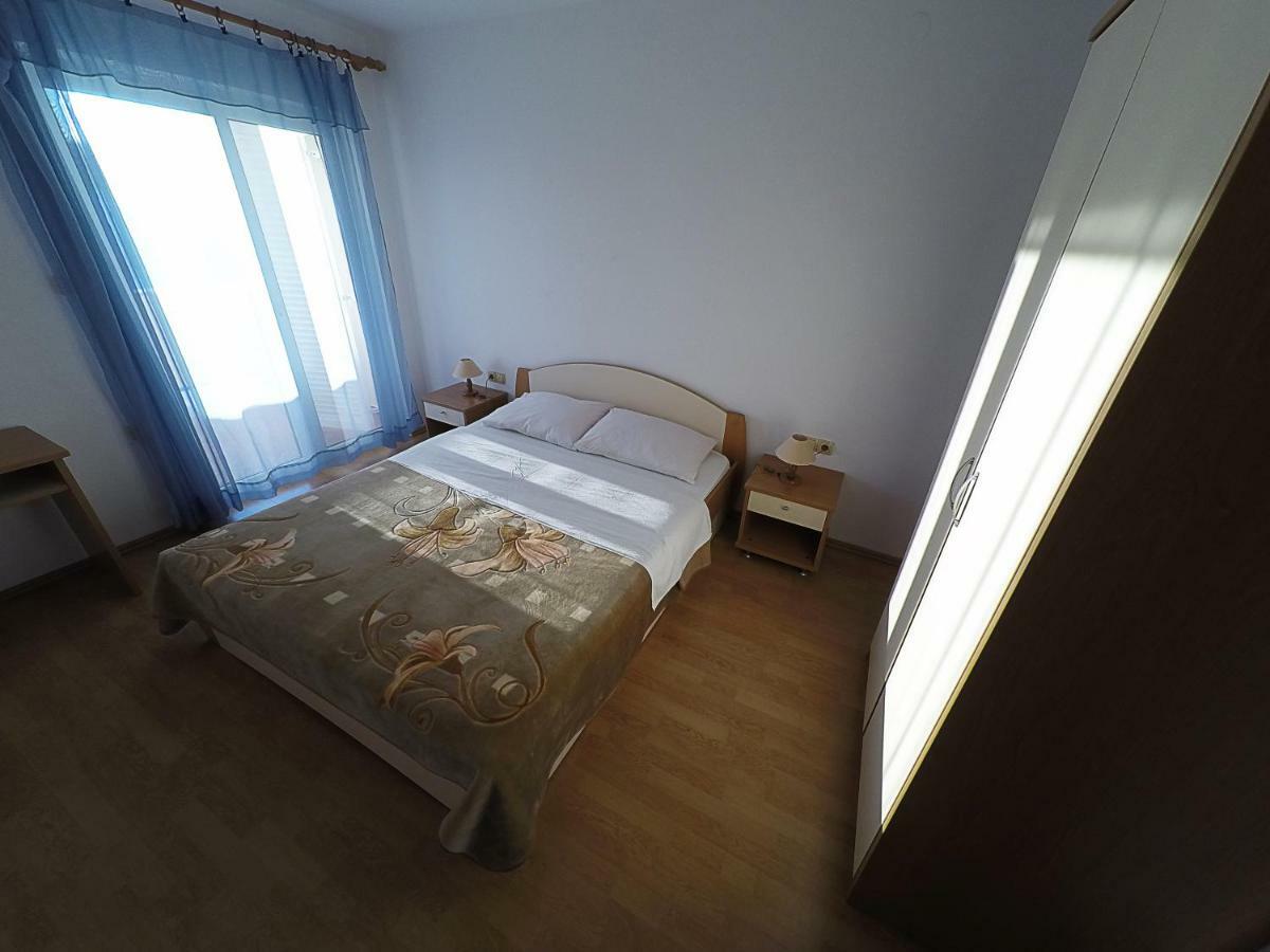 Apartments Piculjan Lopar Bagian luar foto